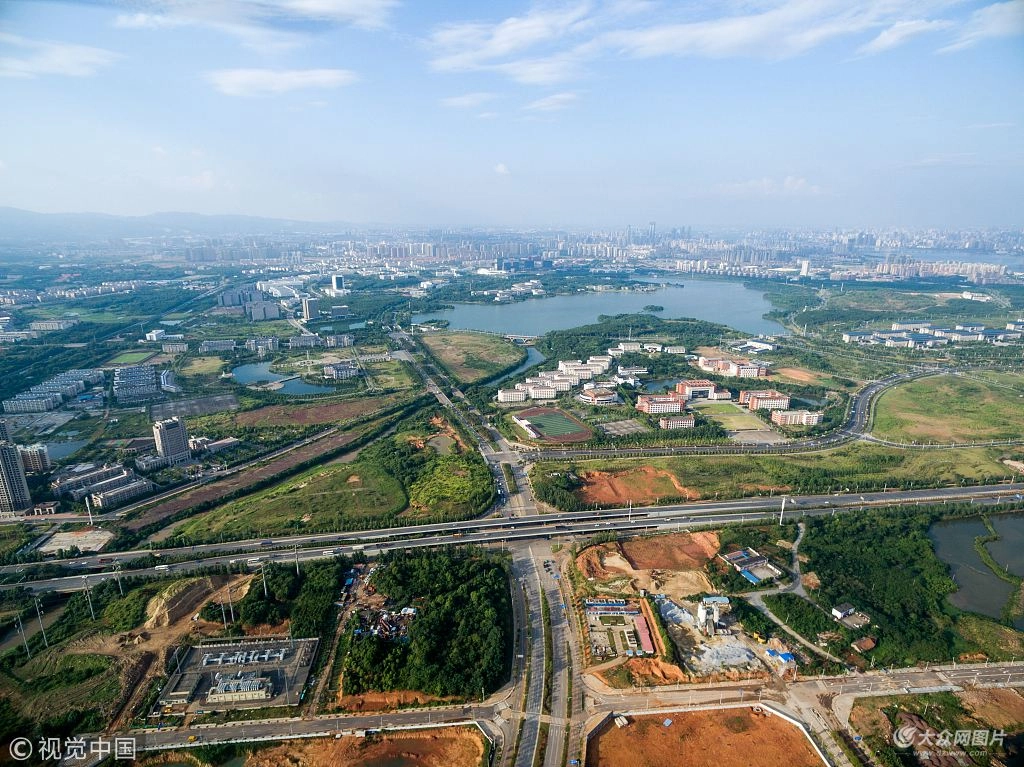 Pa&scaron;valdības ceļu tīkla materiālu piegādes projekts, Jiulonghu New Town, Nanchang